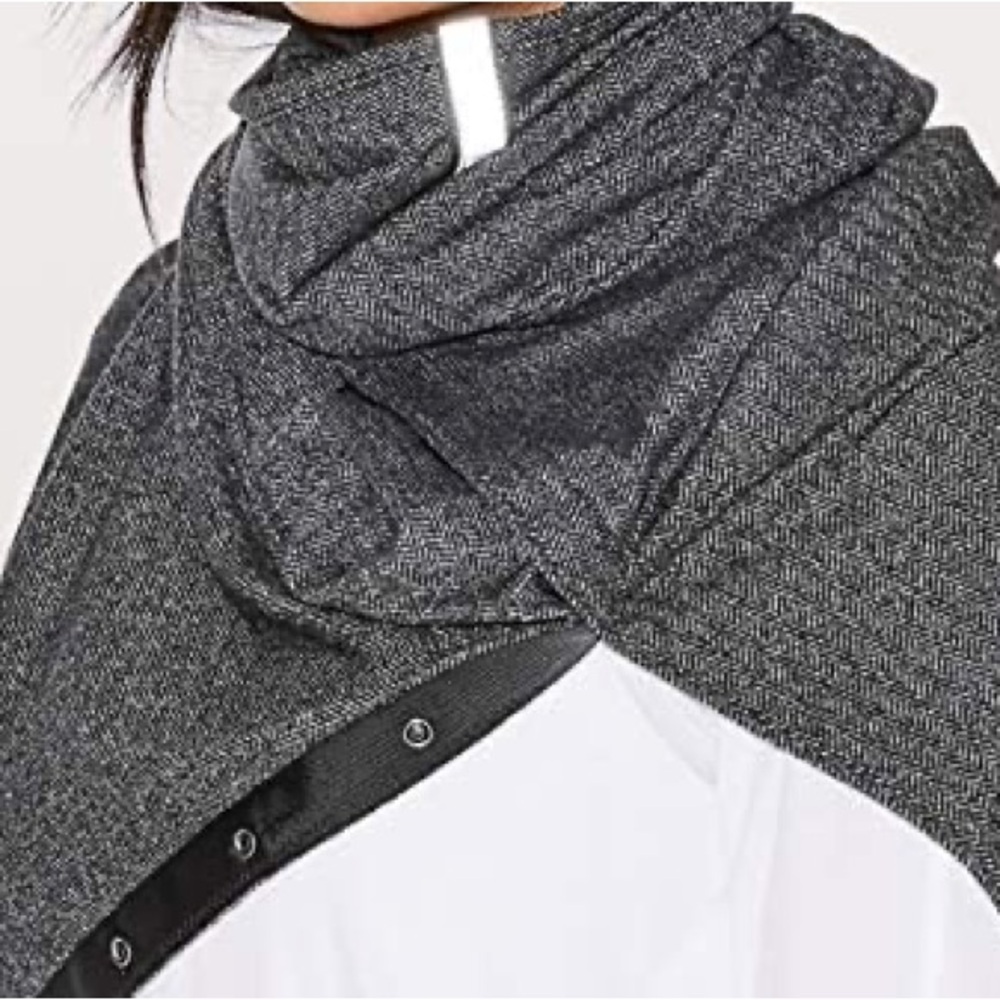 Lululemon Vinyasa Scarf